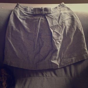 Loft Black and white midi skirt with front bow 10P